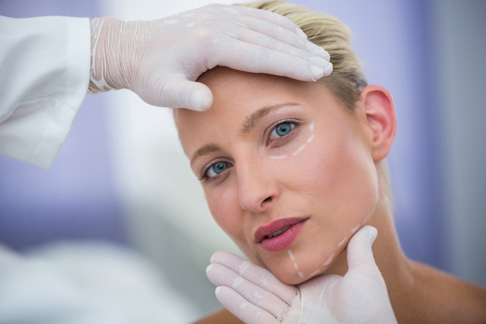 <a href="https://www.freepik.com/free-photo/doctor-examining-female-patients-face-cosmetic-treatment_8896763.htm#query=face%20lift&position=3&from_view=search">Image by wavebreakmedia_micro</a> on Freepik